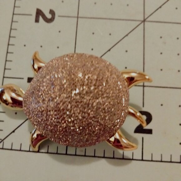 Gold Silver Tone Turtle Brooch Pin - Picture 5 of 5